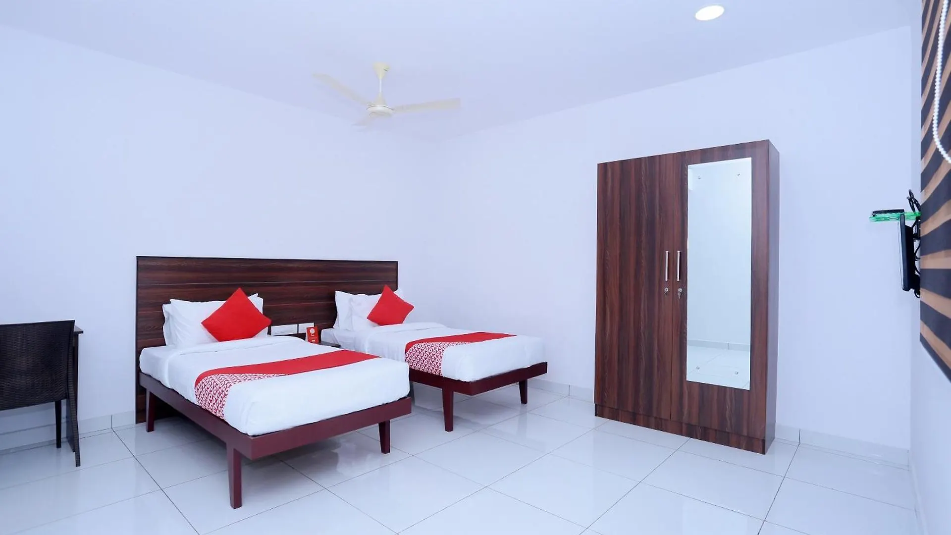Hotel O Kings Fort Kochi